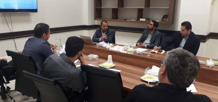 کرسی بررسی مسائل راهبردی اقتصادی کشور و استفاده از ظرفیت کمیسیون اقتصادی مجلس جهت رفع موانع